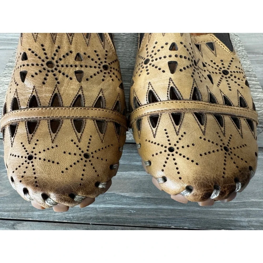 Spring Step Fusaro Tan Leather Laser Cut Perforated Loafer Shoe 7.5 - 8 - Picture 4 of 13